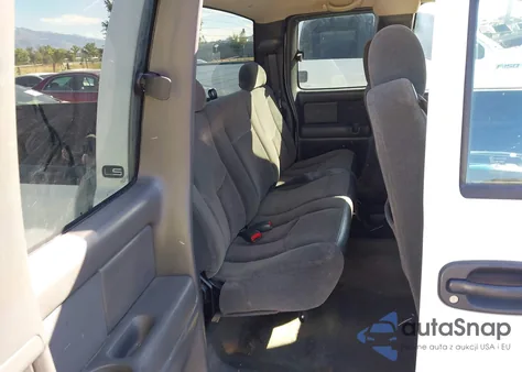 2003 Chevrolet Silverado 1500 Ls from USA, damaged, VIN 2GCEK19V531372530